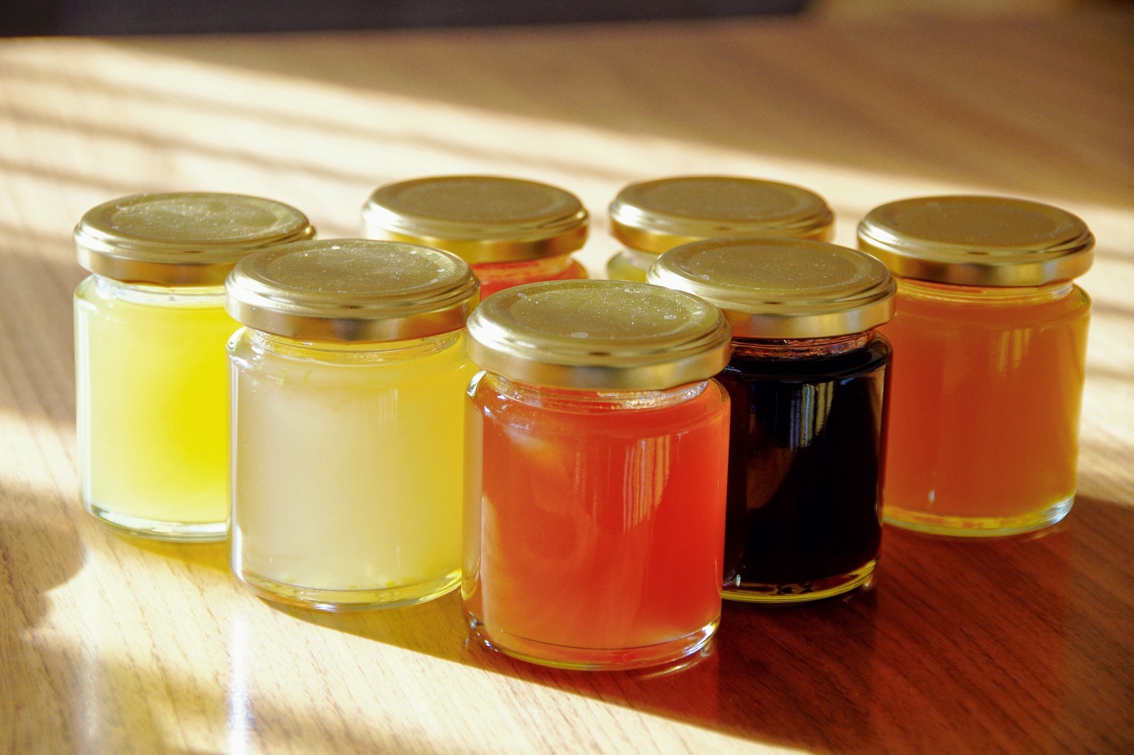 画像: 新商品スイーツ開発中です